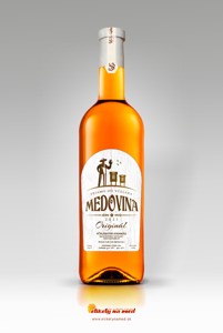 Etiketa na medovinu em-114x68- 70