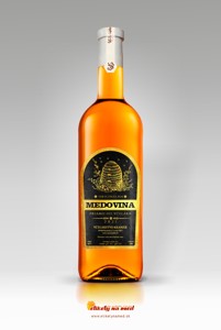 Etiketa na medovinu em-114x68- 85